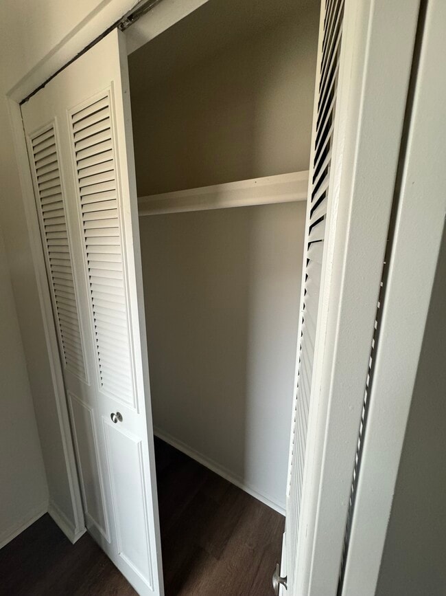 Oconnor Apartments, Saint Clair Shores, MI 48080 - photo 4