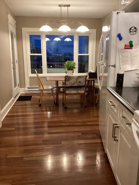 Eat In Kitchen