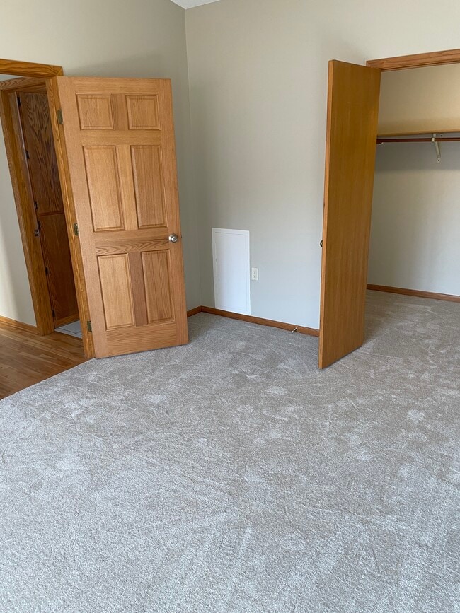 3991 Whiting Ln NE, Rochester, MN 55906 - photo 5