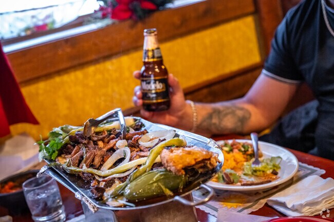 El Señorial serves vibrant Mexican dishes.