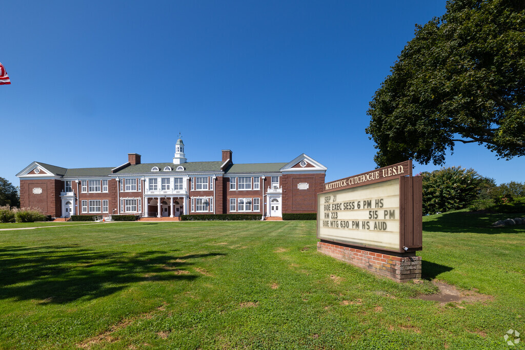 The Mattituck Junior Senior High School is centrally located to Mattituck and Cutchogue.