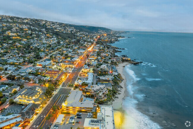 Emerald Bay's prime location along the Pacific Coast Highway offers both convenience and stunning ocean views.