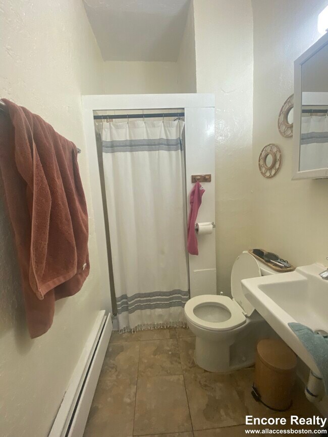 42 Anderson St unit 3-2, Boston, MA 02114 - photo 4