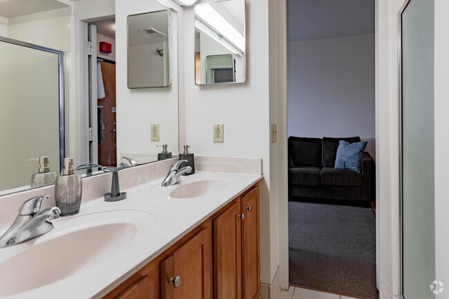 Towers on State, Madison, WI 53703 - photo 6