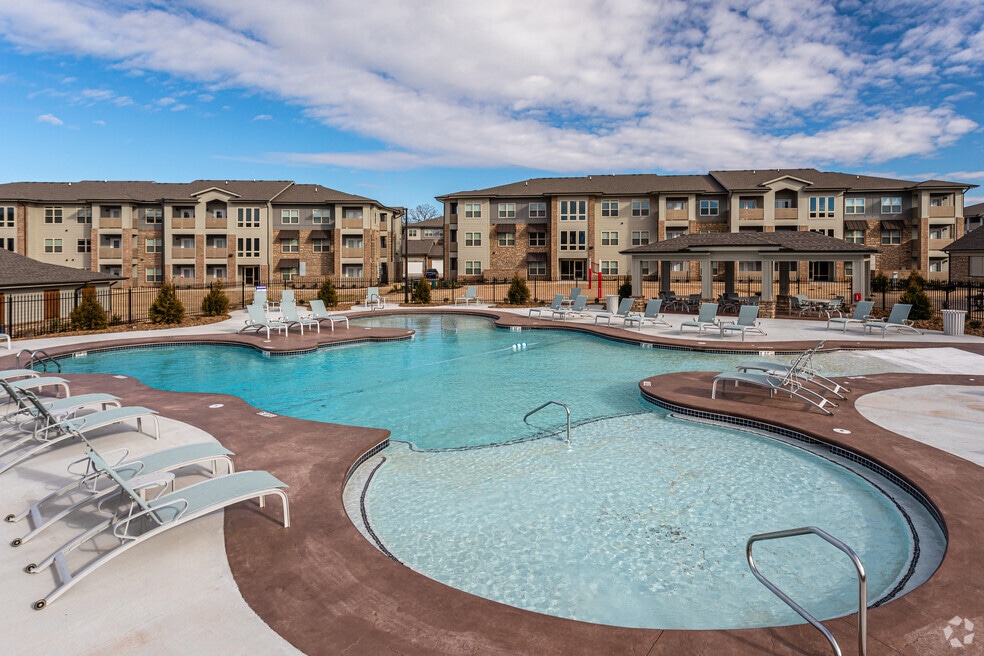 The Trails at the Crossings I/II, Springdale, AR 72762 - photo 1