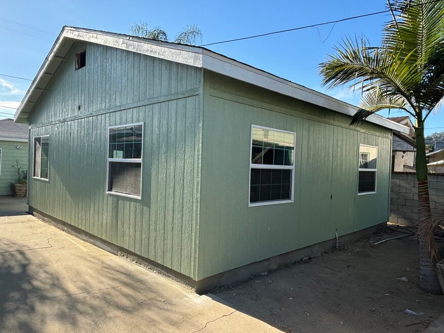 2656 Roseview Ave, Los Angeles, CA 90065 - photo 1