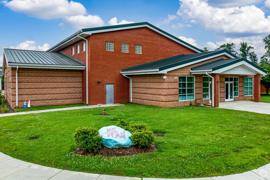 Highland Elementary School serves over 500 students in the Burlington area.