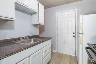 301-307 Avalon Rd, Greensboro, NC 27401