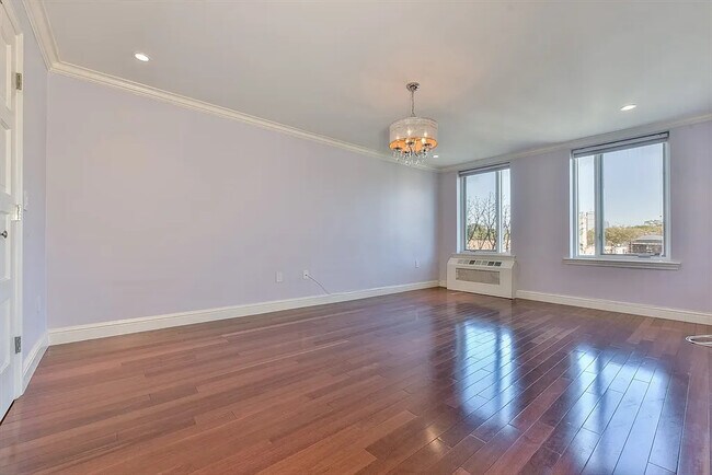 216 Saint Paul St unit 502, Brookline, MA 02446 - photo 7