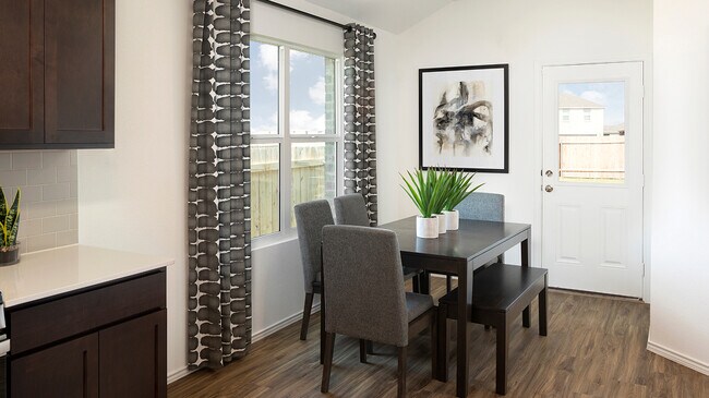 1409 Roaming Oak Bend, Georgetown, TX 78628 - photo 5