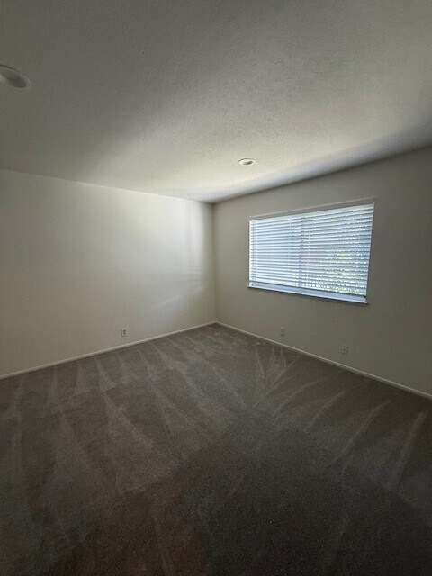 27648 Susan Beth Way unit H, Santa Clarita, CA 91350 - photo 7