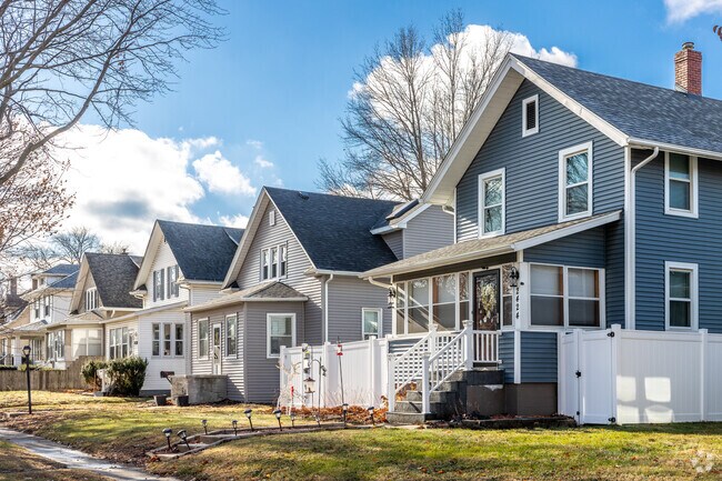 Rows of two-story homes with open or enclosed front porches give Near North Side character.