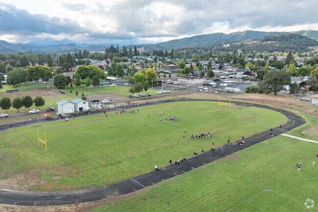 Winston Middle School offers athletic opportunities for Lookingglass youth.