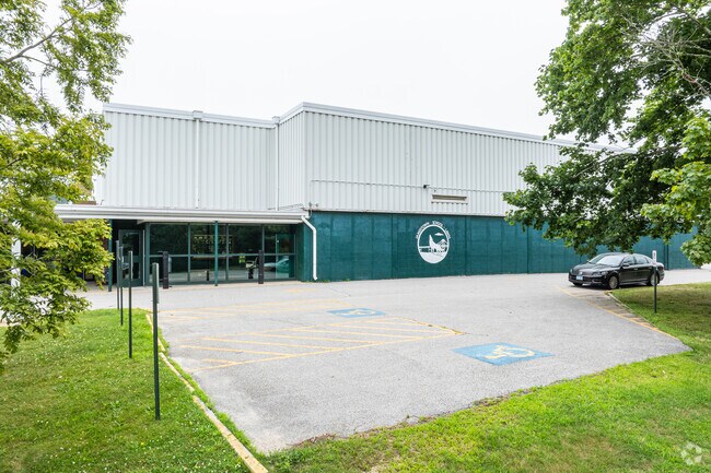 Lawn Avenue School is located in Jamestown, RI.