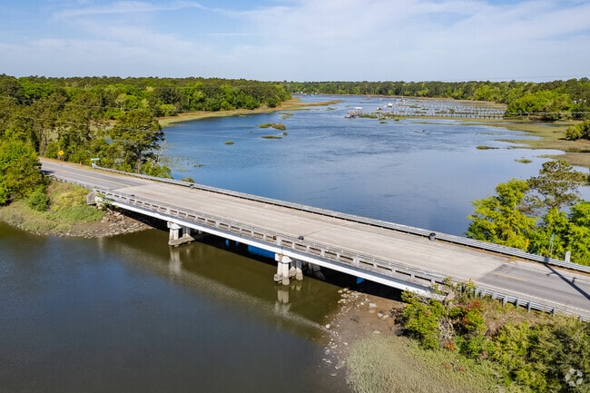 Church Creek Bridge offers easy access to Wadmalaw Island.