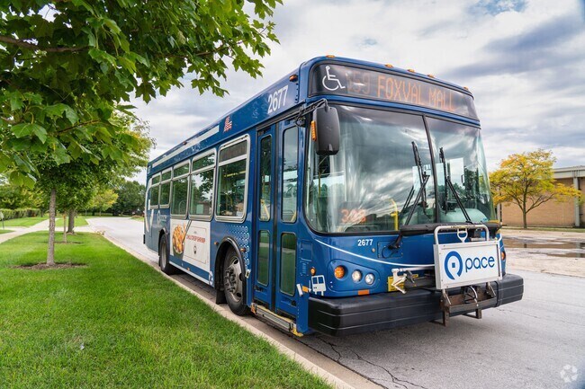Pace buses and Metra trains are available for residents of Saddle Creek in Naperville, IL.