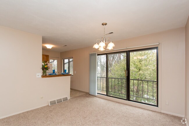 Old Towne Village, Ayer, MA 01432 - photo 7