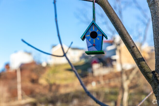 Come up the hill and find yourself a nice little home in Arlington.