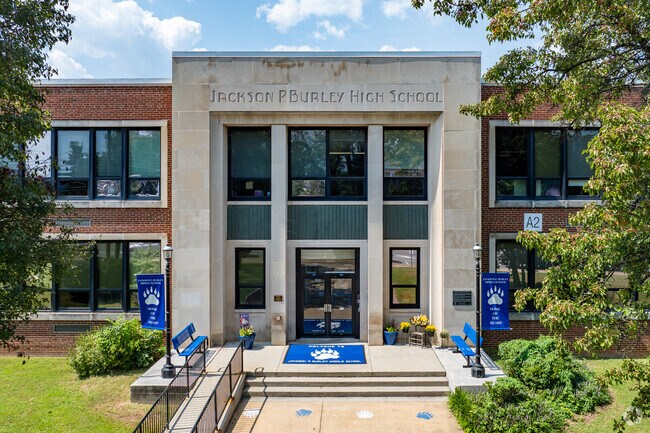 Burley Middle receives an A-minus and has an 11-to-1 student-teacher ratio.