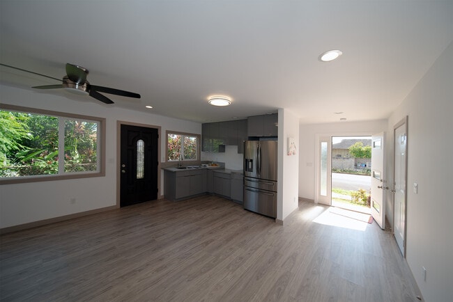 1526 Hooli Cir, Pearl City, HI 96782 - photo 2