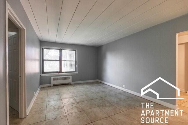 1360 W Touhy Ave unit 305, Chicago, IL 60626 - photo 4