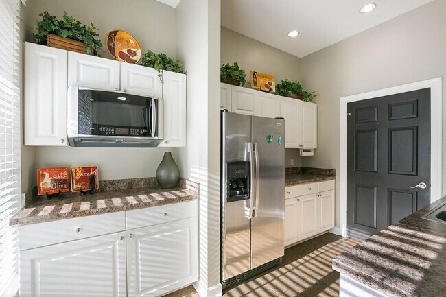 210 Watermark, Bradenton, FL 34205 - photo 7