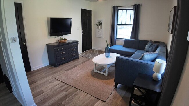 1420 E 9th St unit ID1256213P, Sioux Falls, SD 57103 - photo 2