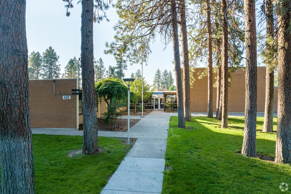 The entrance of the Indian Trail Elementary school sits next to the Indian Trail park.