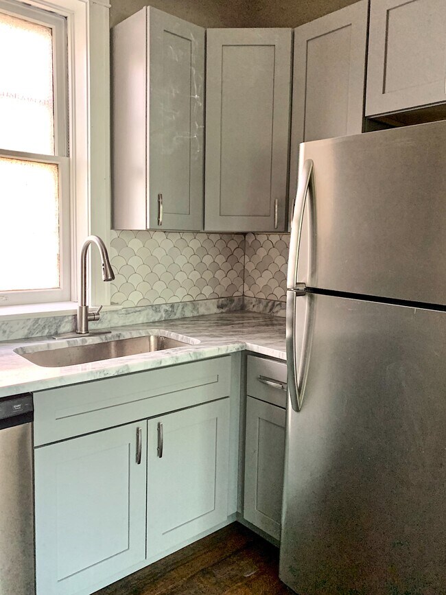 5201 Murdoch Ave unit 5201 Murdoch Ave A, Saint Louis, MO 63109 - photo 7