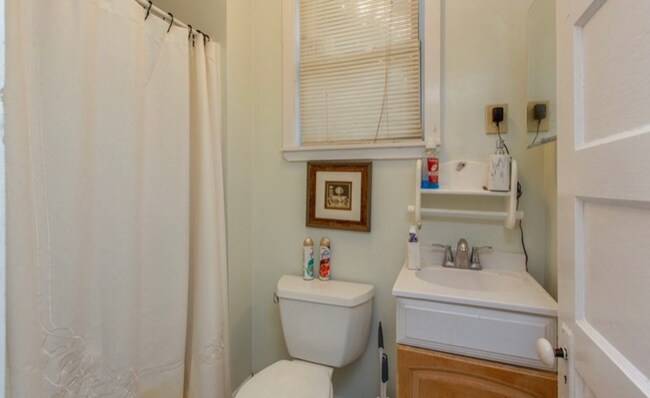 88 Oak St unit 2, Lawrence, MA 01841 - photo 4