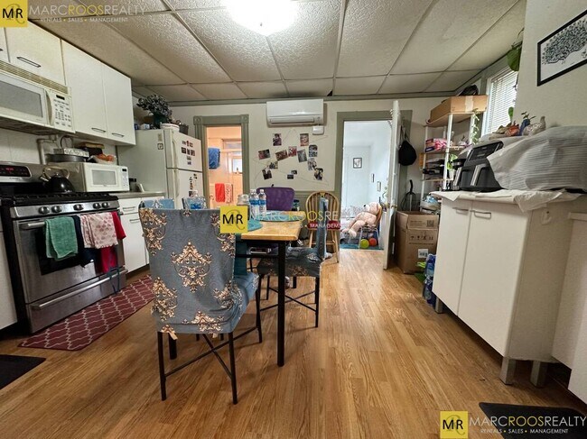 14 Fulkerson St unit 3, Cambridge, MA 02141 - photo 2