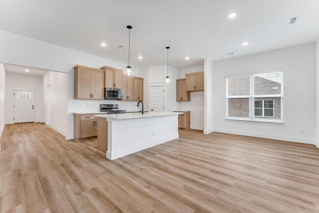 2206 Crow Rd, Joplin, MO 64804 - photo 5