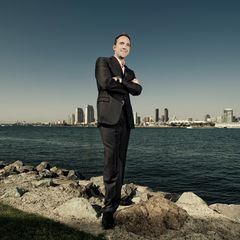 Agent Photo
