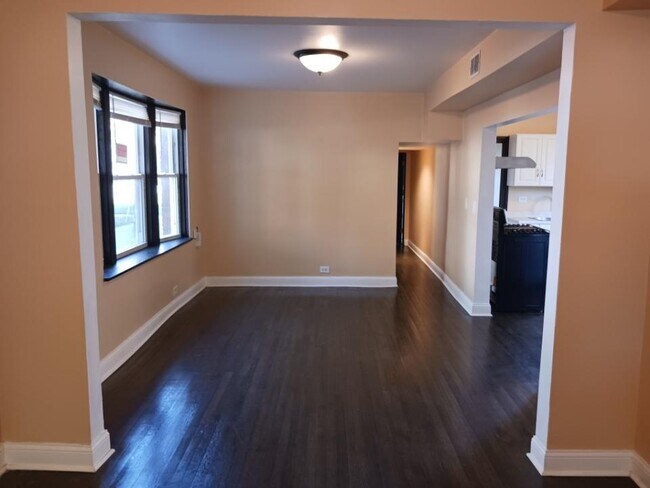 3457 N Lowell Ave unit Garden, Chicago, IL 60641 - photo 5