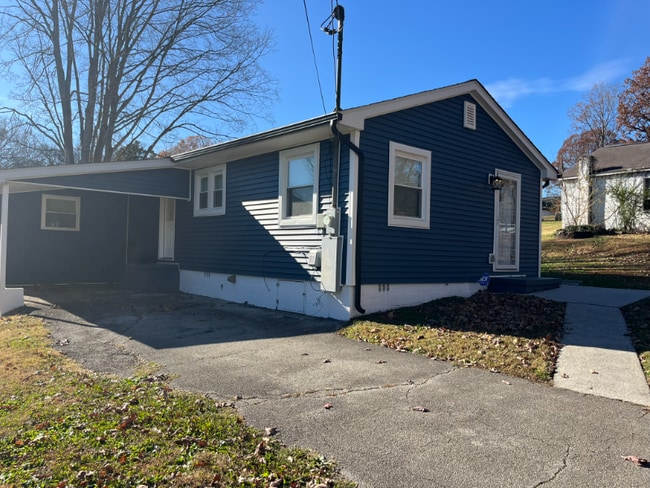 5509 5th St, Knoxville, TN 37918 - photo 3