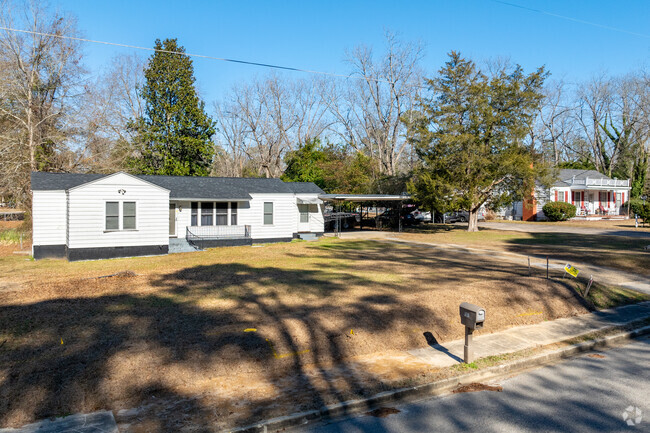 Many of the ranch style homes in Lemira were built in the 1950s and 60s.