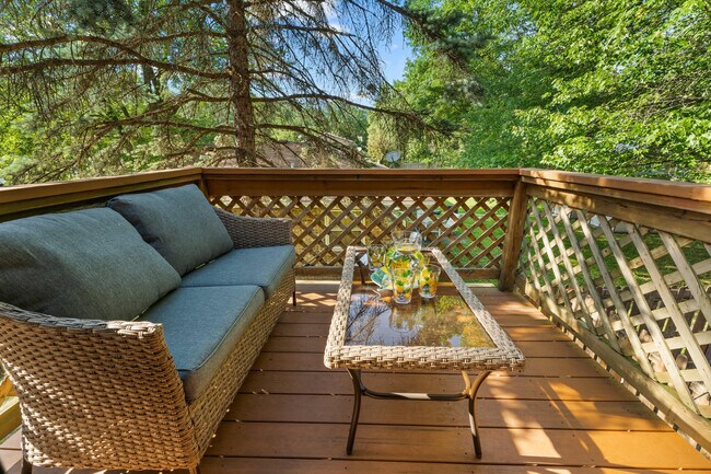 1019 S 22nd St, Chesterton, IN 46304 - photo 2