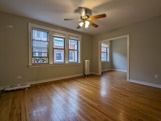 546 W Surf St, Chicago, IL 60657