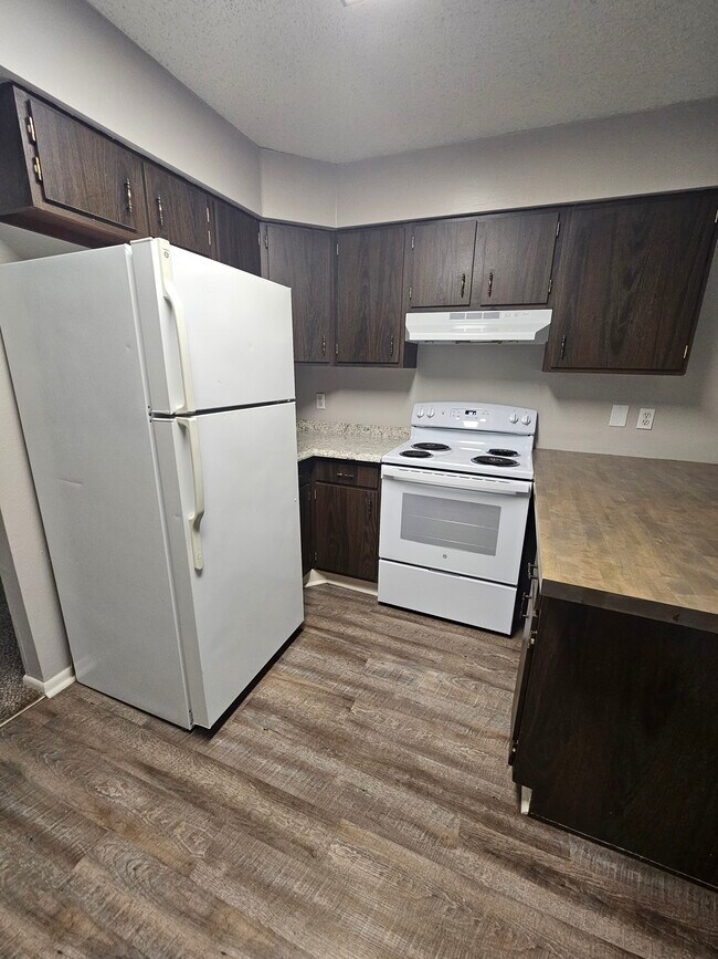 The Establishment, Baton Rouge, LA 70820 - photo 4