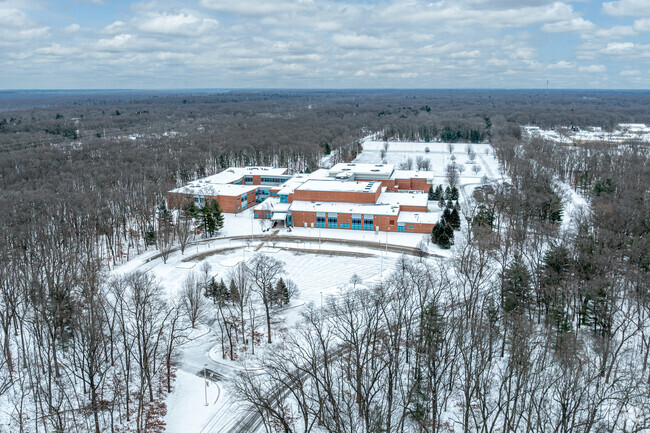 Orchard View High School is located in Muskegon, Michigan.