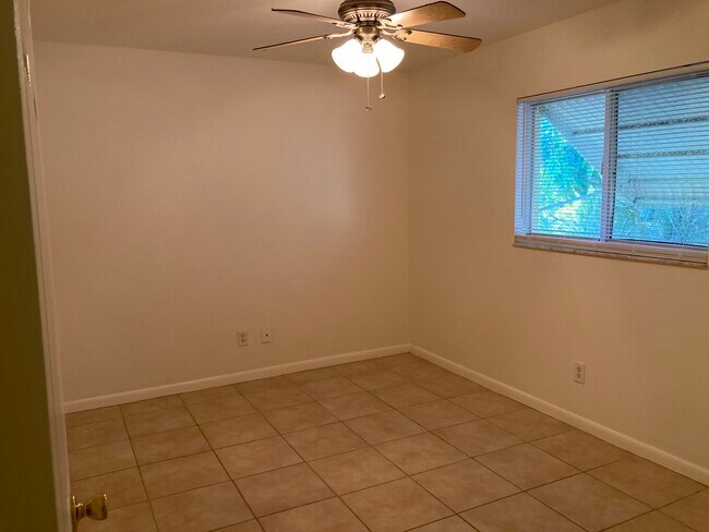 1344 SE 1st Place, Cape Coral, FL 33990 - photo 5