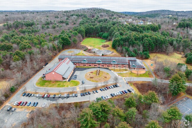 Warren Community Elementary School is a great public school for children K-5.
