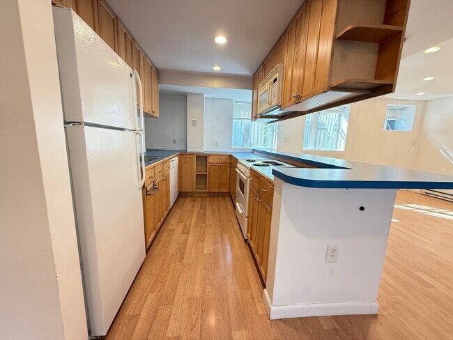 43 May St unit G3, Cambridge, MA 02138 - photo 2