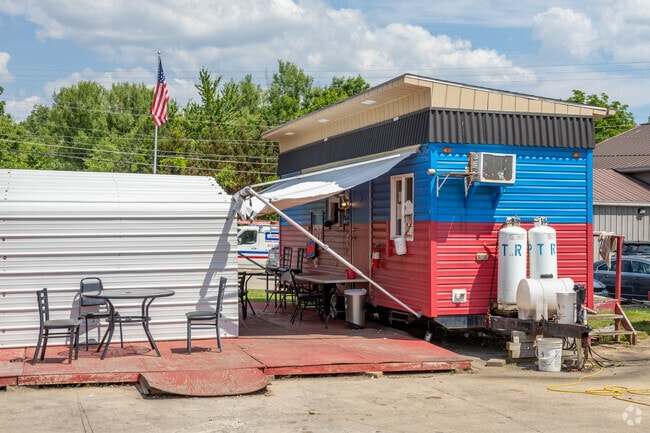 Taco House in Highpoint offers tacos, tortas, burritos, quesadillas, and aguas frescas.
