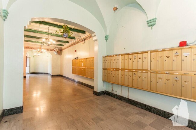 2779 N Milwaukee Ave unit 220, Chicago, IL 60647 - photo 2