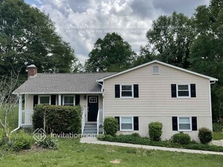 4426 Bluebird Ln, Lithia Springs, GA 30122