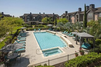 701 T C Jester Blvd, Houston, TX 77008