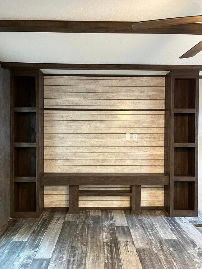 117 Betty St, Conroe, TX 77301 - photo 7