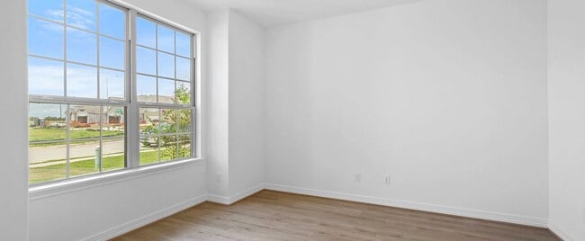 4013 Sterling Springs Ln, League City, TX 77573 - photo 3