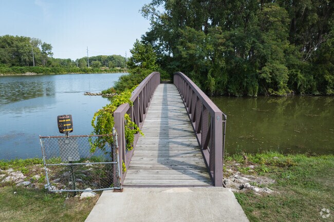 Hellenberg Park welcomes you to walk the trail on Sterling Island.